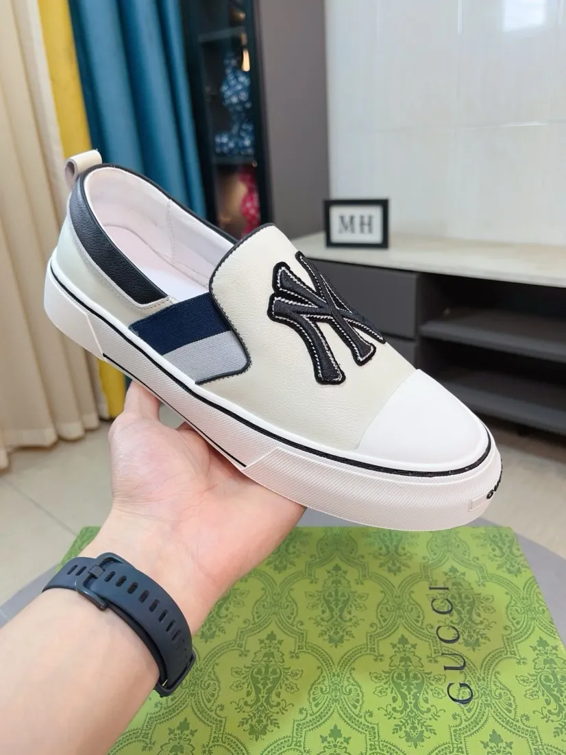 Men's shoes 💰458🌹🌹GUCCI [Gucci] New high-end brand of men's shoes, the latest fashionable casual men's shoes, trendy and versatile, relaxed and sporty style, uppers imported from Italy, first-layer cowhide, genuine leather lining, and ultra-fine workmanship. Original personalized fashionable rubber wear-resistant outsole, light and comfortable on the foot, size 38-44